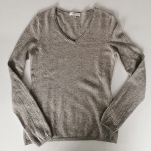 Jones New York Cashmere Petite Light Grey V-Neck Long Sleeve Sweater